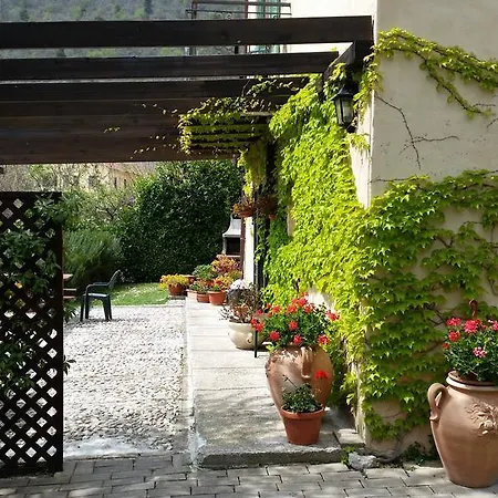 Roccagelli Farm stay *
