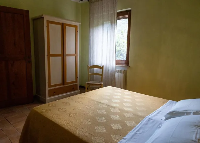 Roccagelli * Vallo di Nera